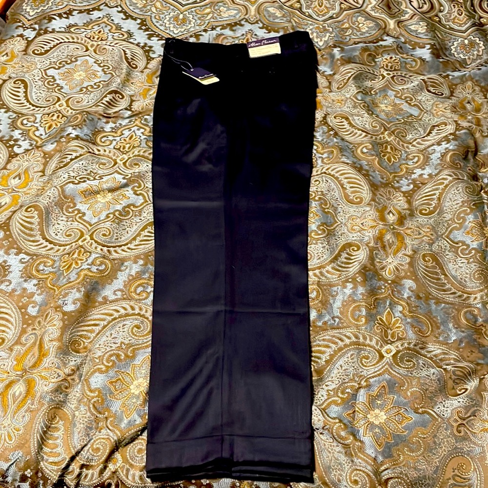 Alan Flusser: Navy Blue, 34w 30L, 2 pleat, cuffed, new condition
